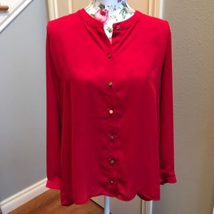 Red blouse with gold buttons ❤️